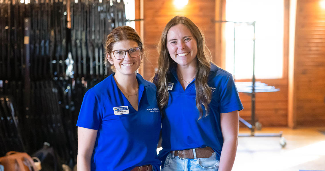 Four girls that work for Iowa Soybean
